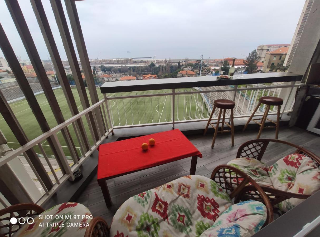 Riview Lägenhet Rijeka Exteriör bild